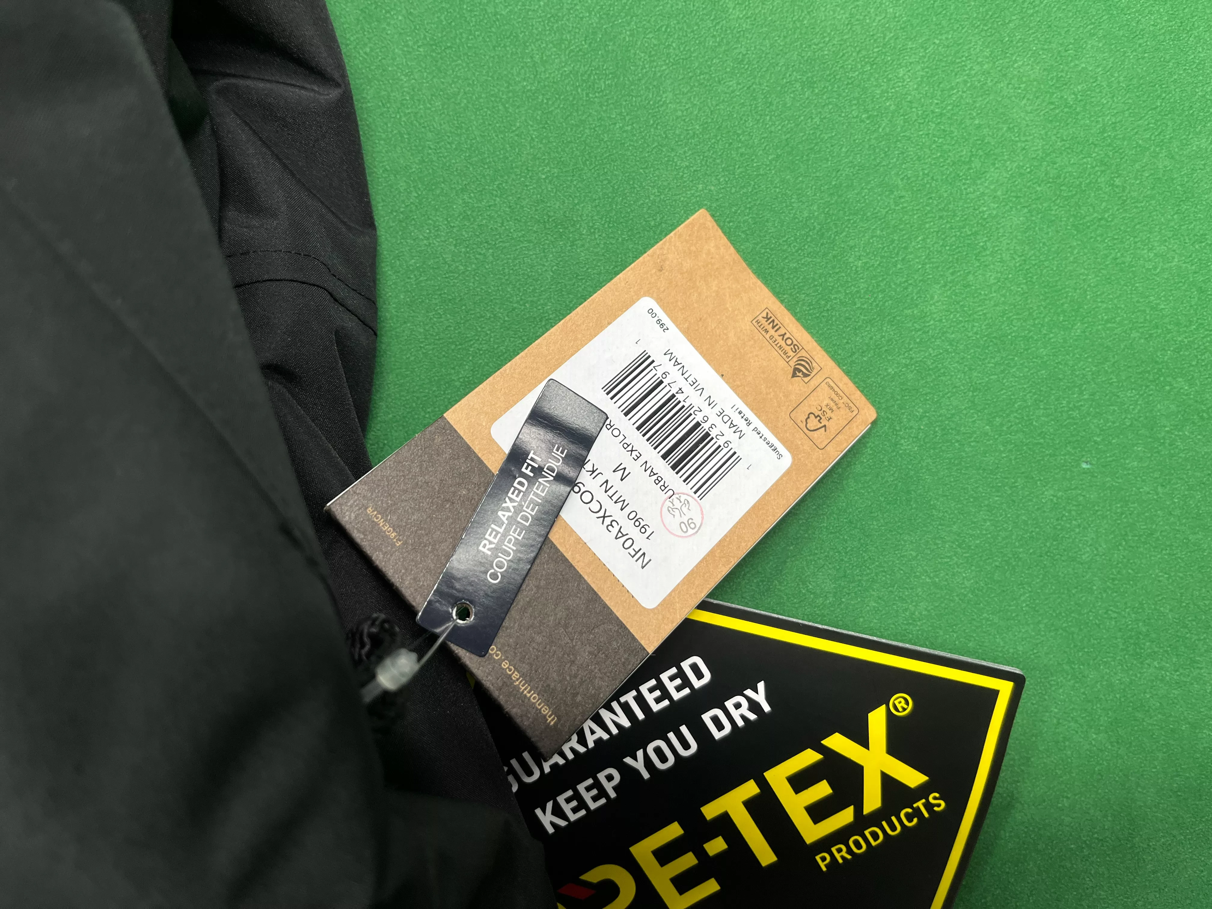 QC Photo - North Face 1990 Gore-Tex Mountain Jacket (18 Variants)