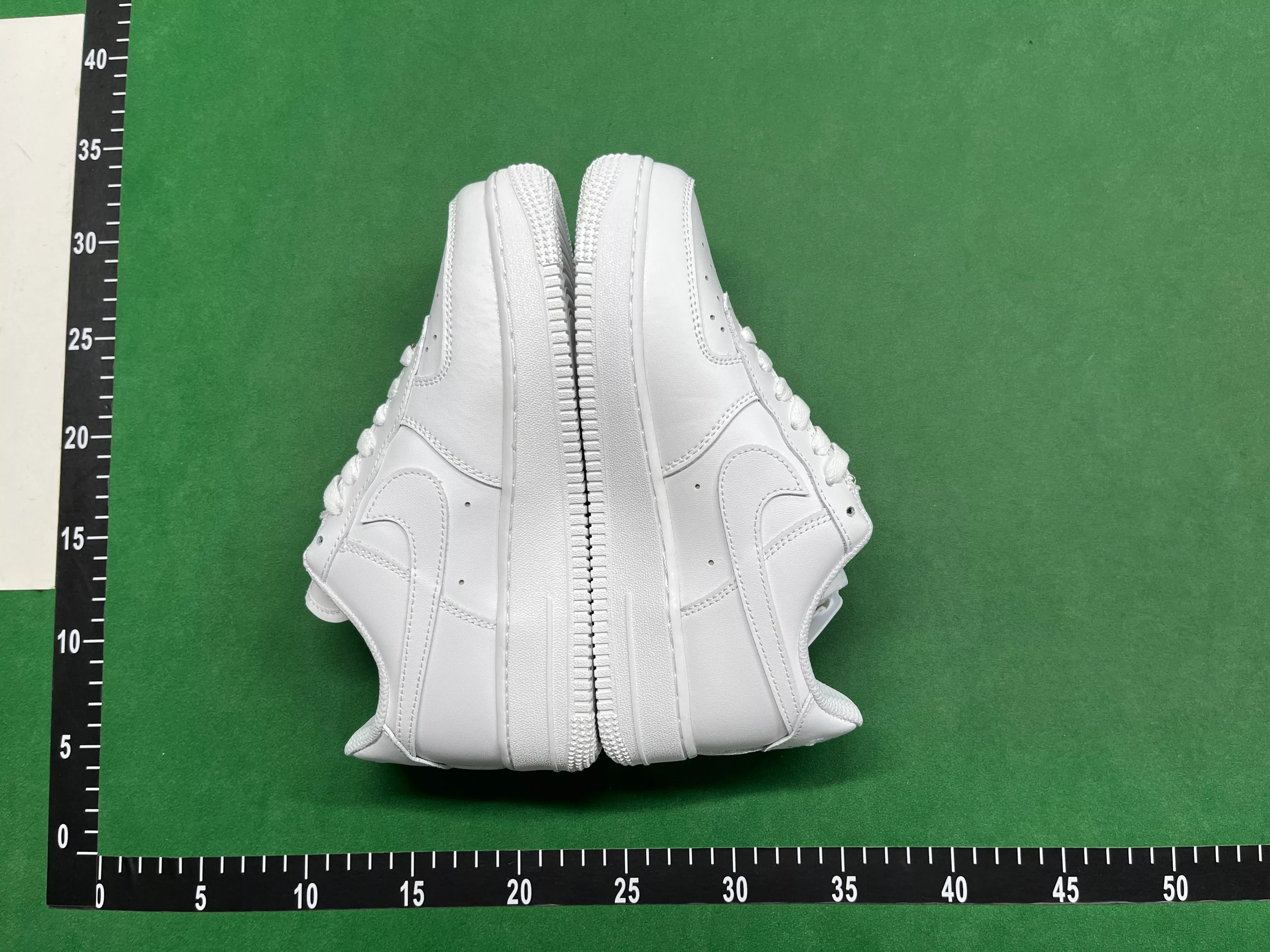 Nike Air Force 1 qc 4